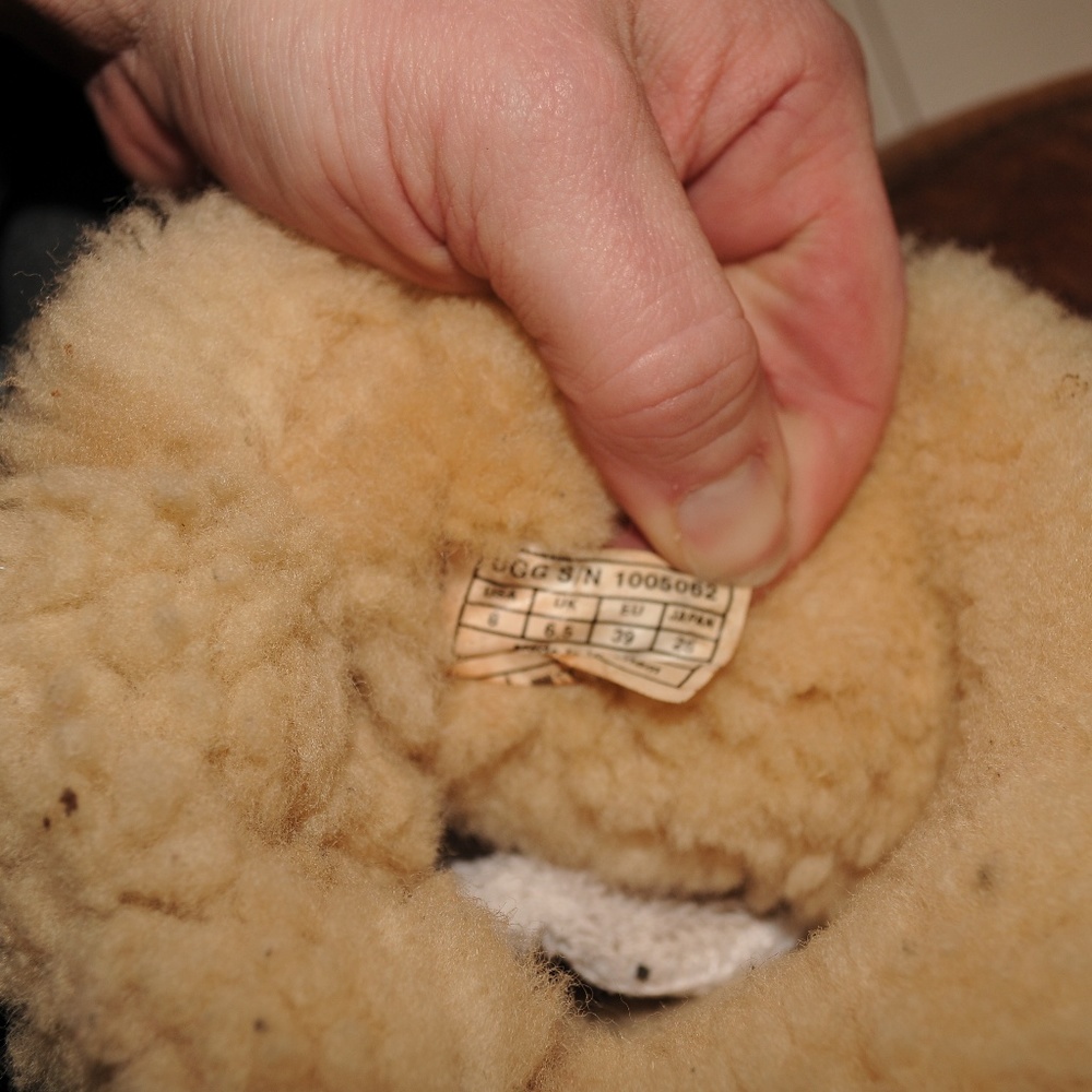 UGG Womens Bailey Bow Boot Size 8 Chestnut - Picture 5 of 7